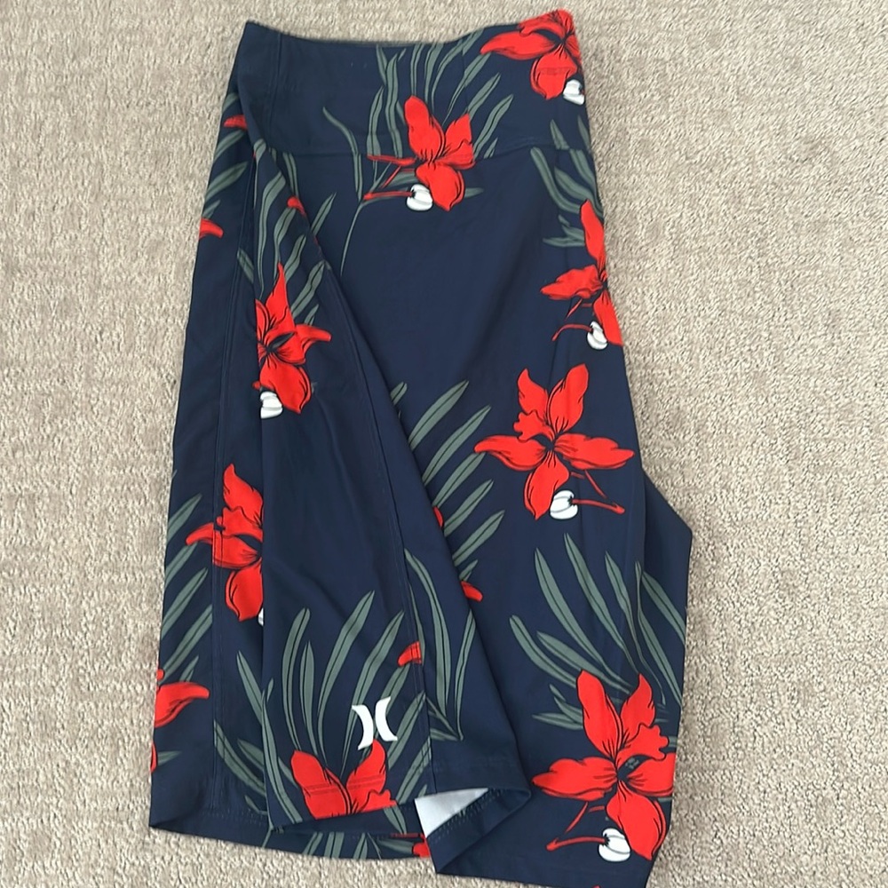Men’s Hawaiian Floral Board Shorts